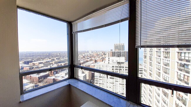 Foto del edificio - 5701 N Sheridan Rd