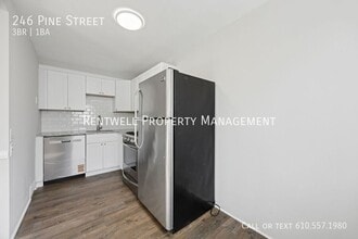 Building Photo - 246 Pine St