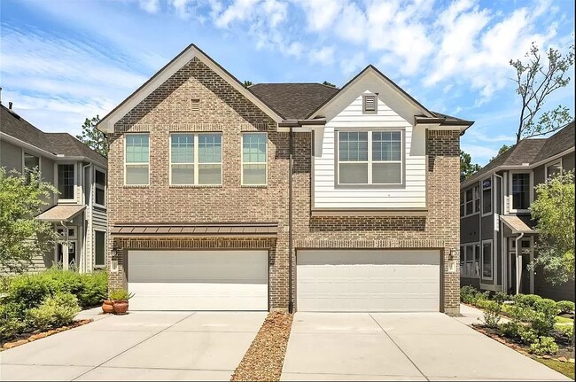 Building Photo - 226 Biltmore Loop