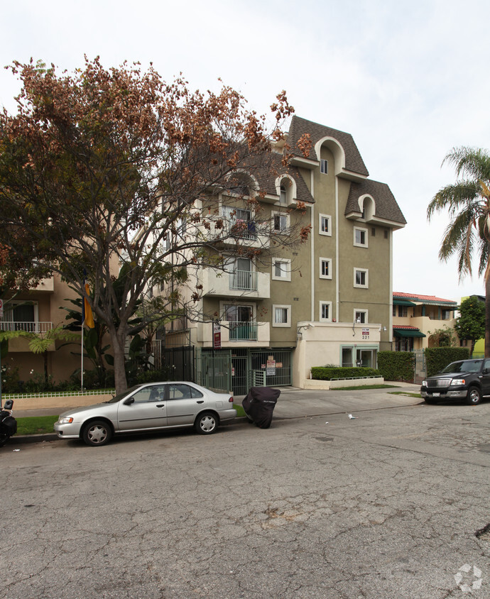 Primary Photo - Berendo Apartments