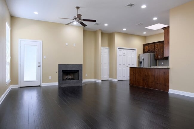 Photo - 3003 Allister St Apartment