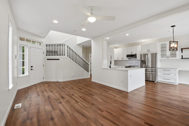 Foto del edificio - 3Bd/2.5Ba Edmonds Townhome
