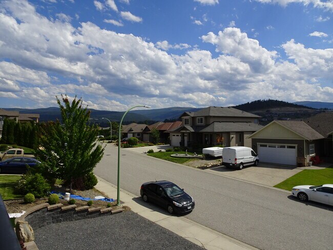 Photo du bâtiment - 1384 Feedham Ave