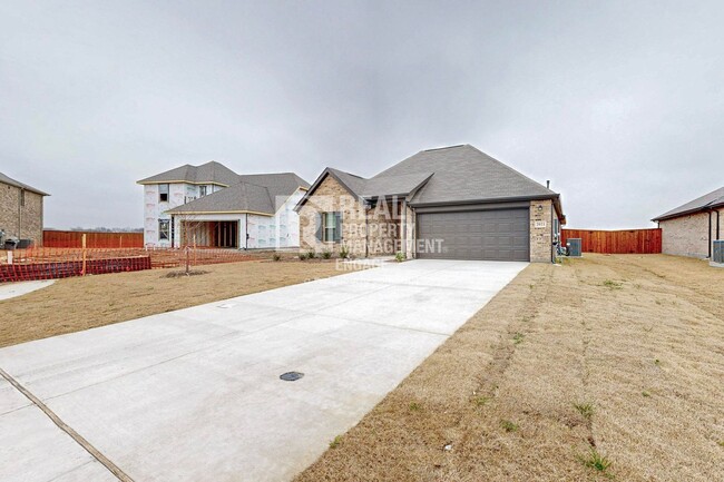 Building Photo - Brand New 4 bed Single Story Home for rent...