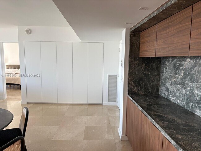 Foto del edificio - 9 Island Ave