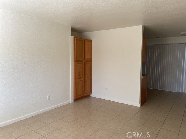 Building Photo - 16784 Sultana St