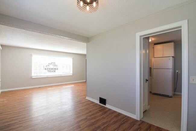 Foto del edificio - 3 Bedroom, 1 Bath Duplex in Richland