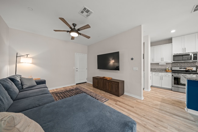 Building Photo - 524 Surfbird Ln