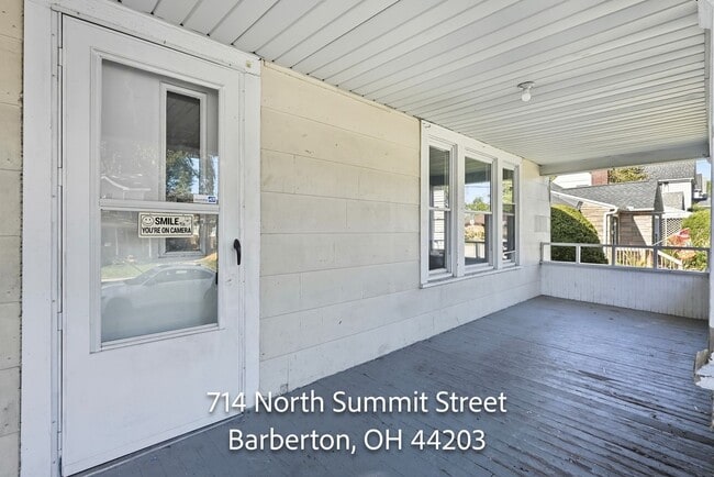 Building Photo - Three bedroom two bathroom home for rent