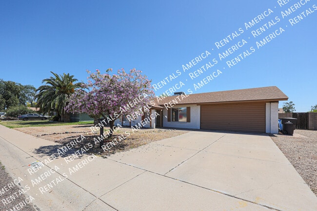 Building Photo - 1329 W Kristal Way
