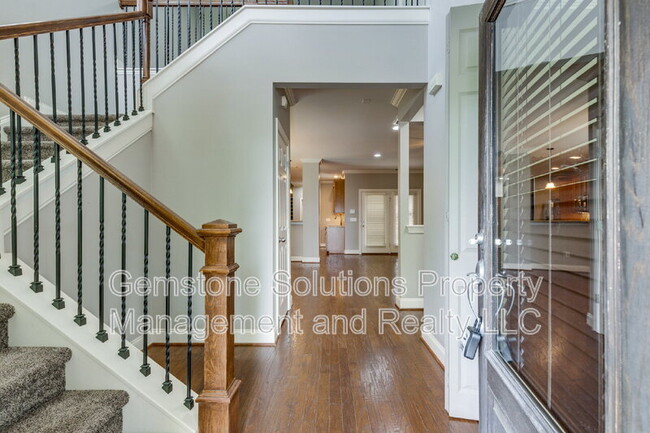 Building Photo - 301 Pennystone Cir