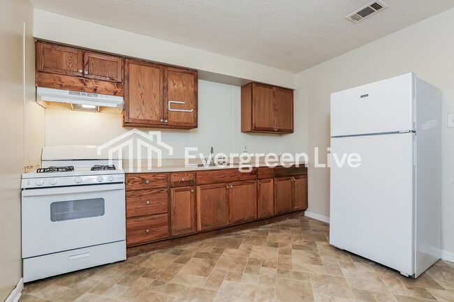 Foto del edificio - 8704 Duncan Dr