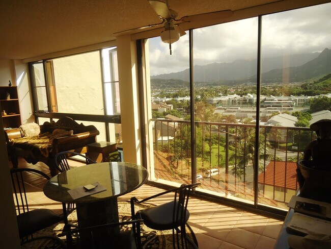 Foto del edificio - Resort Style Living in Kailua 1BR/1BA/1PKG Windward Passage