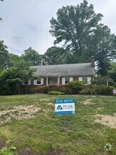 Building Photo - 6623 Wexford Ln