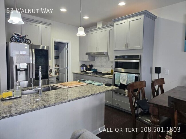 Foto del edificio - 53 Walnut Way