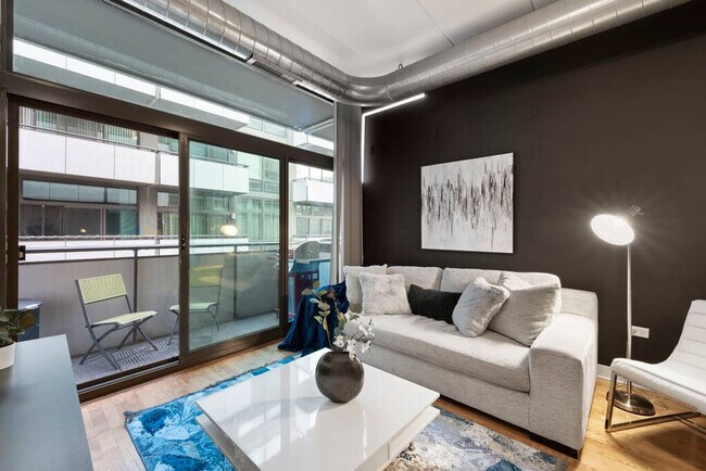 Foto del edificio - 660 W Wayman St
