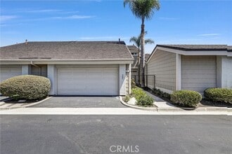 Building Photo - 32 Wetstone