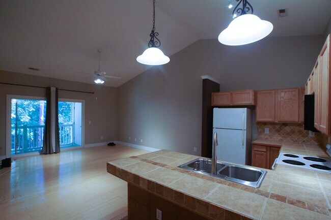 Foto del edificio - 2900 Trailwood Pines Ln