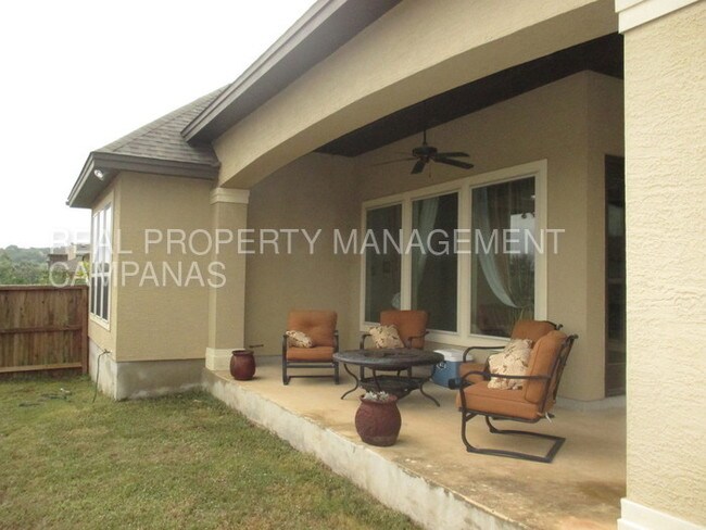Building Photo - 26003 Shady Acres