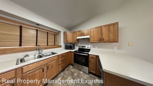 Building Photo - 4 br, 2 bath House - 716 N Shepherd Ave