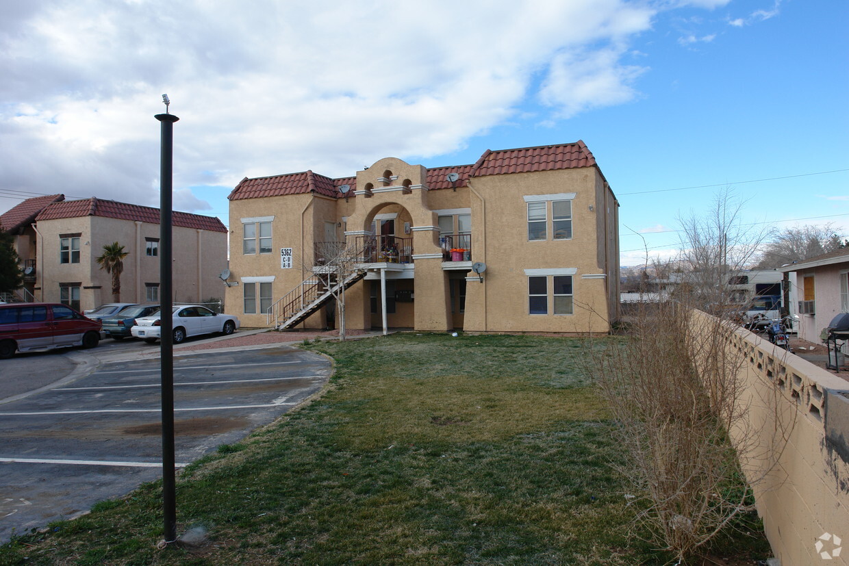 Foto del edificio - 5362 E Lake Mead Blvd