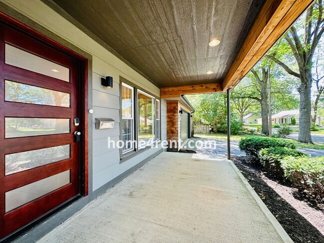 Foto del edificio - Updated Ranch Style Home in Prairie Villag...