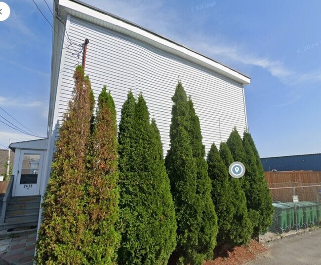 Foto del edificio - 30 Linden St