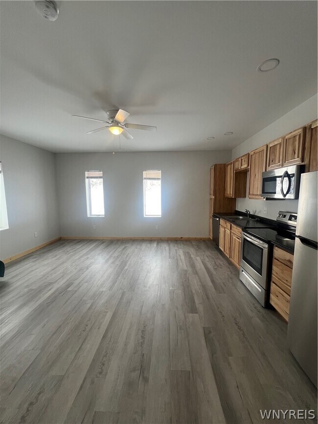 Foto del edificio - 15 Commerce Dr