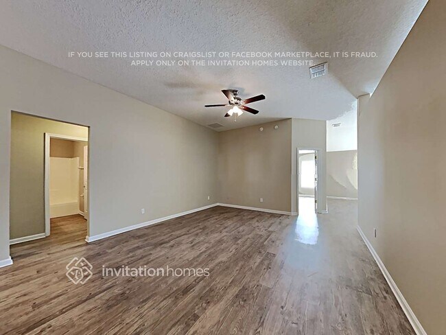 Foto del edificio - 3636 Live Oak Hollow Dr