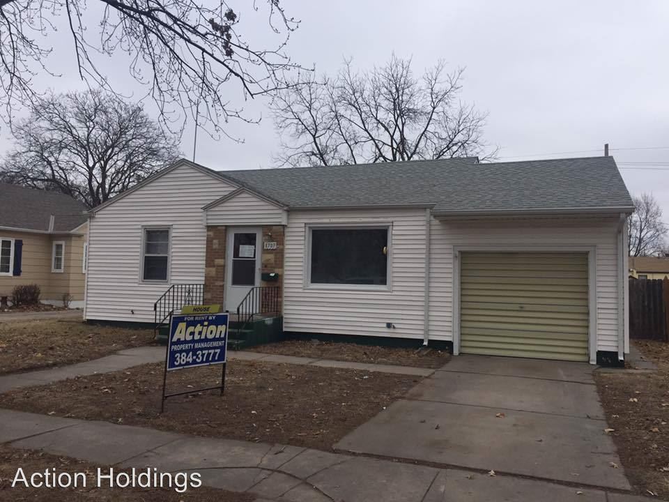 2 br, 2 bath House 1707 N Grand Island Ave House Rental in Grand
