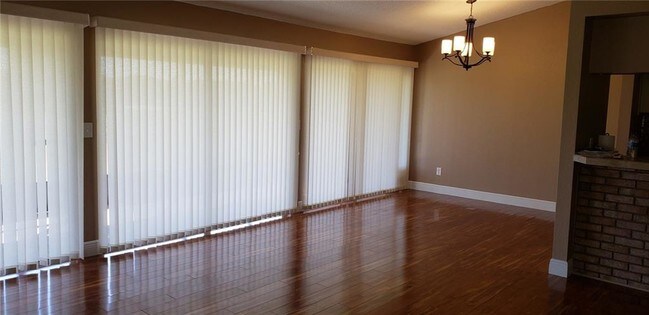Foto del edificio - 9270 Westlinks Terrace