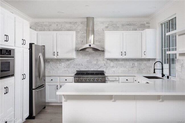Building Photo - 4 br, 2.5 bath House - 24061 Tiburon