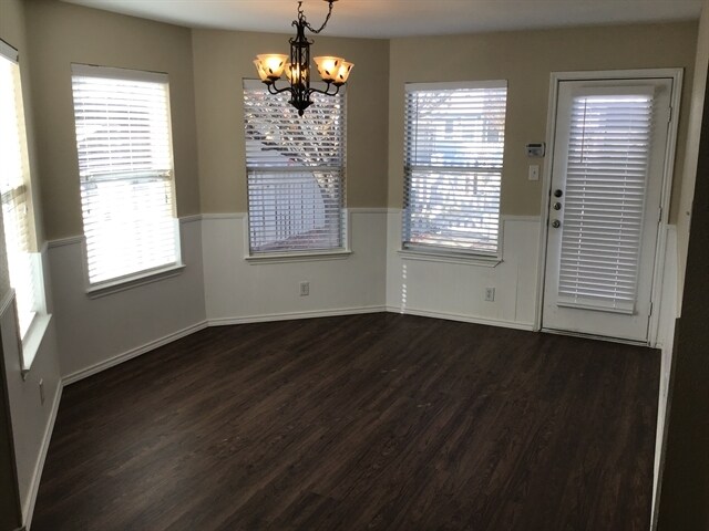 Building Photo - 516 Rolling Oak Drive