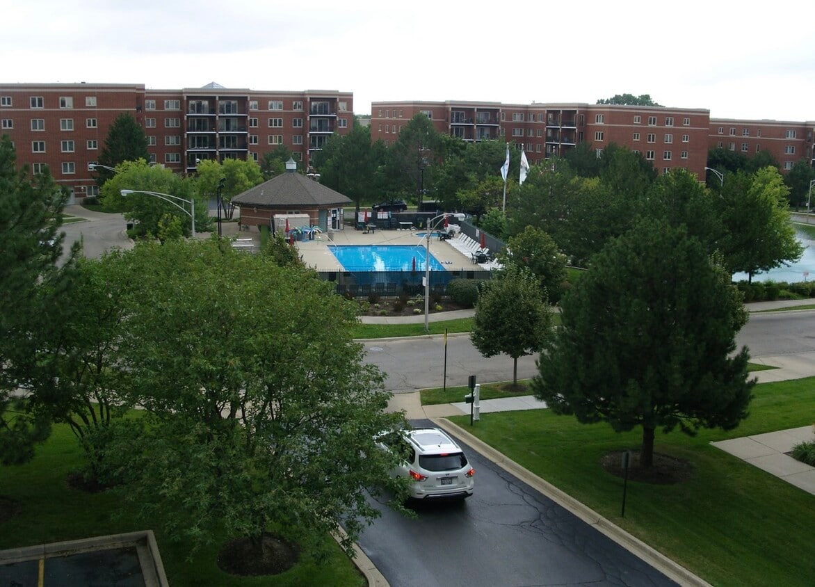 Pool - 6441 W Warner Ave