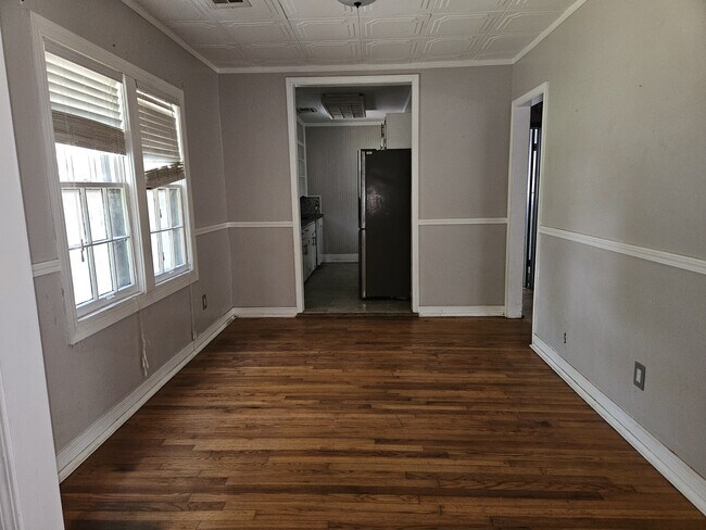 Foto del edificio - 3113 Drexel Ct