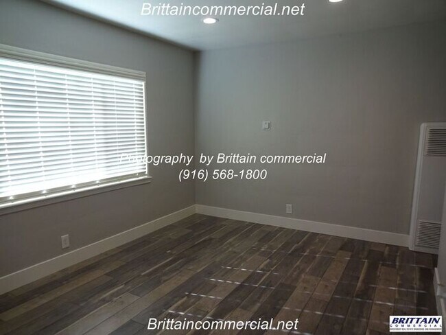 Foto del edificio - 2721 T St