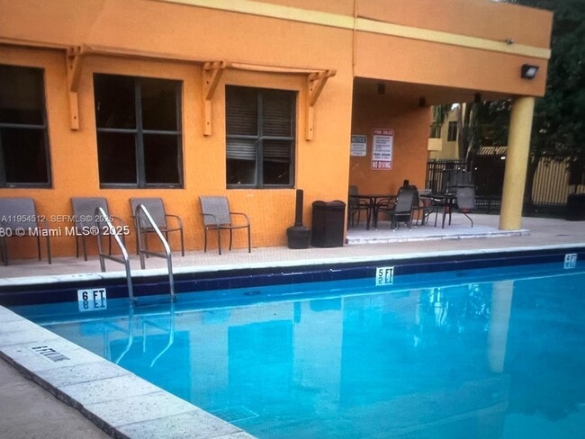 Foto del edificio - 556 NW 114th Ave