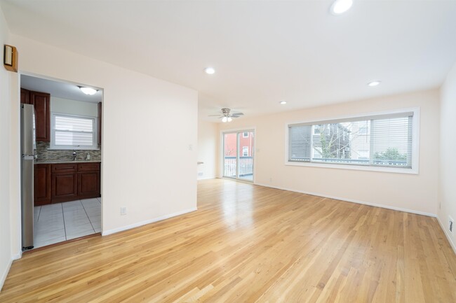 Foto del edificio - 178 W 17th St