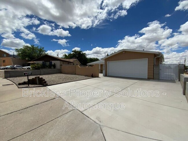 Foto del edificio - 12700 Mountain Rd NE