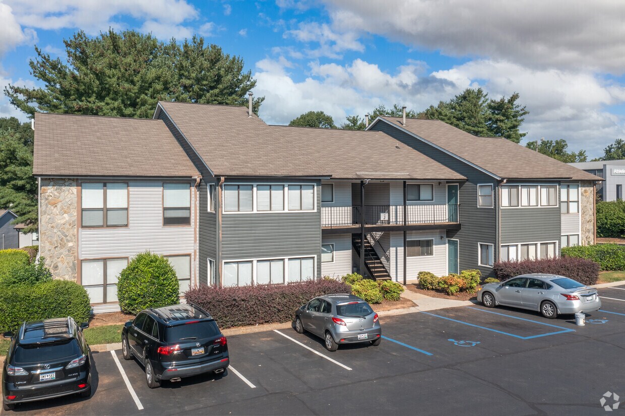 Edgemont Apartments Greenville Sc Apartments Com