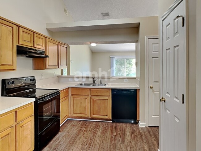 Building Photo - 2800 Bailey Way