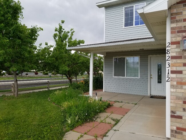 Foto del edificio - 2823 1/2 Village Park Dr