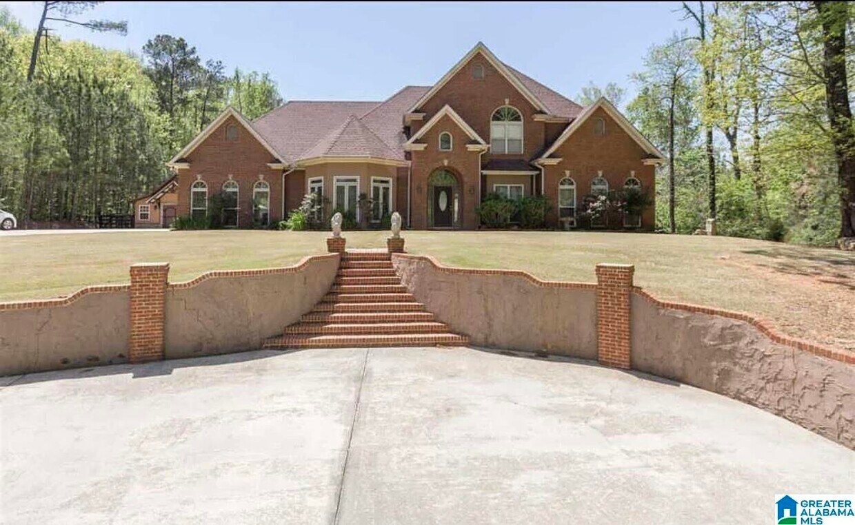 Foto principal - 3045 Village Springs Rd