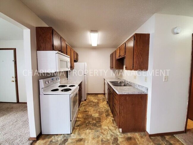 Building Photo - 1712 S Melanie Ln