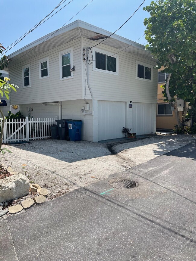 Building Photo - 12616 Gulf Blvd
