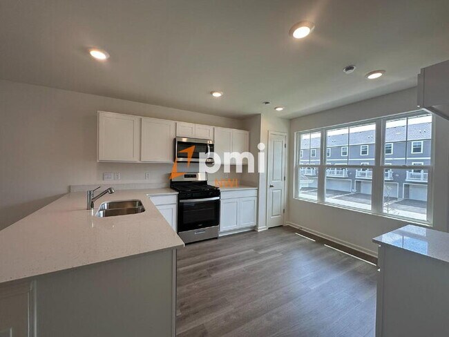 Foto del edificio - 8754 Clover Ln