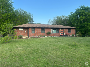 Building Photo - 516 Lemont Dr