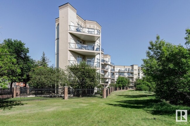 Building Photo - 9503 101 Ave NW