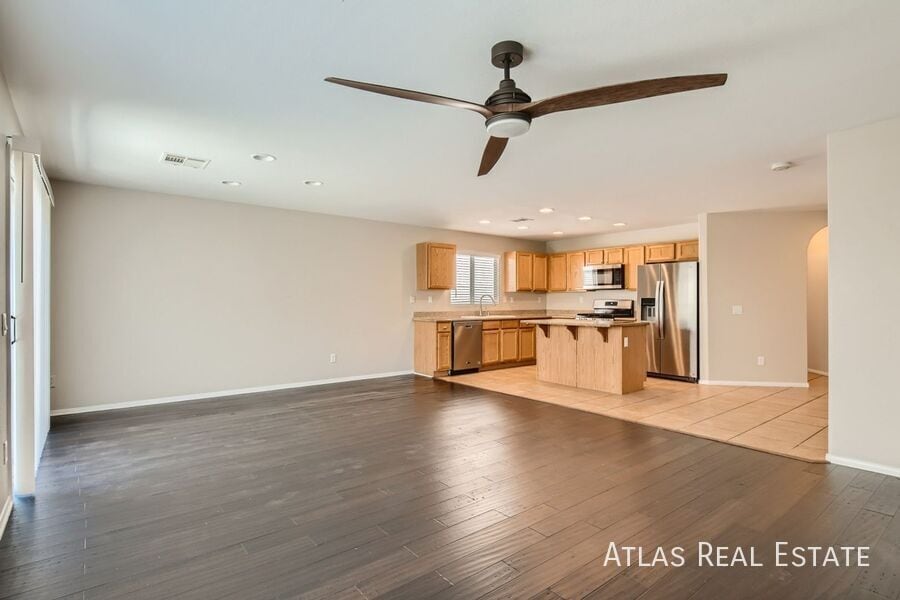 Foto principal - 804 E Rialto Hills Ave