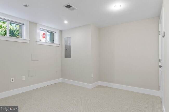 Living Room - 1642 Newton St NW